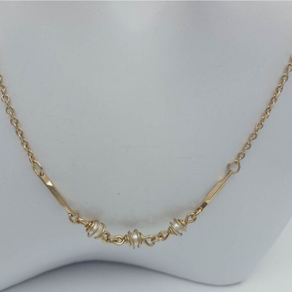 Vintage avon pearl delight necklace - Picture 1 of 3